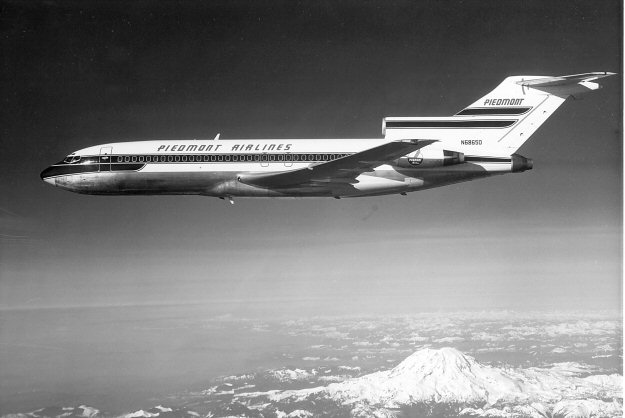 A picture containing plane, outdoor, airplane, flying

Description automatically generated