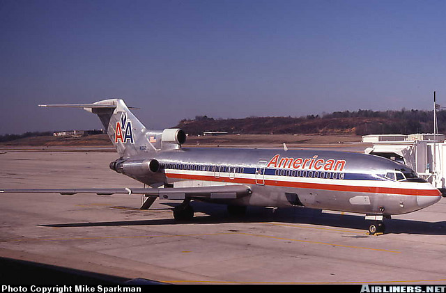 A picture containing plane, sky, outdoor, ground

Description automatically generated