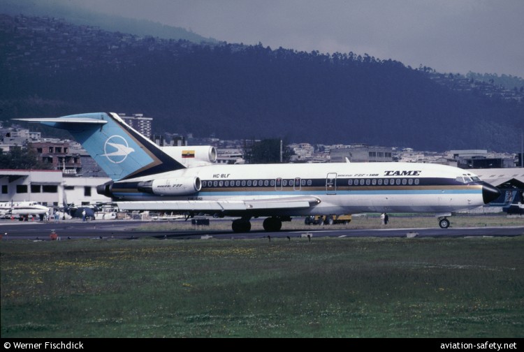 A large airplane on the runway

Description automatically generated with low confidence