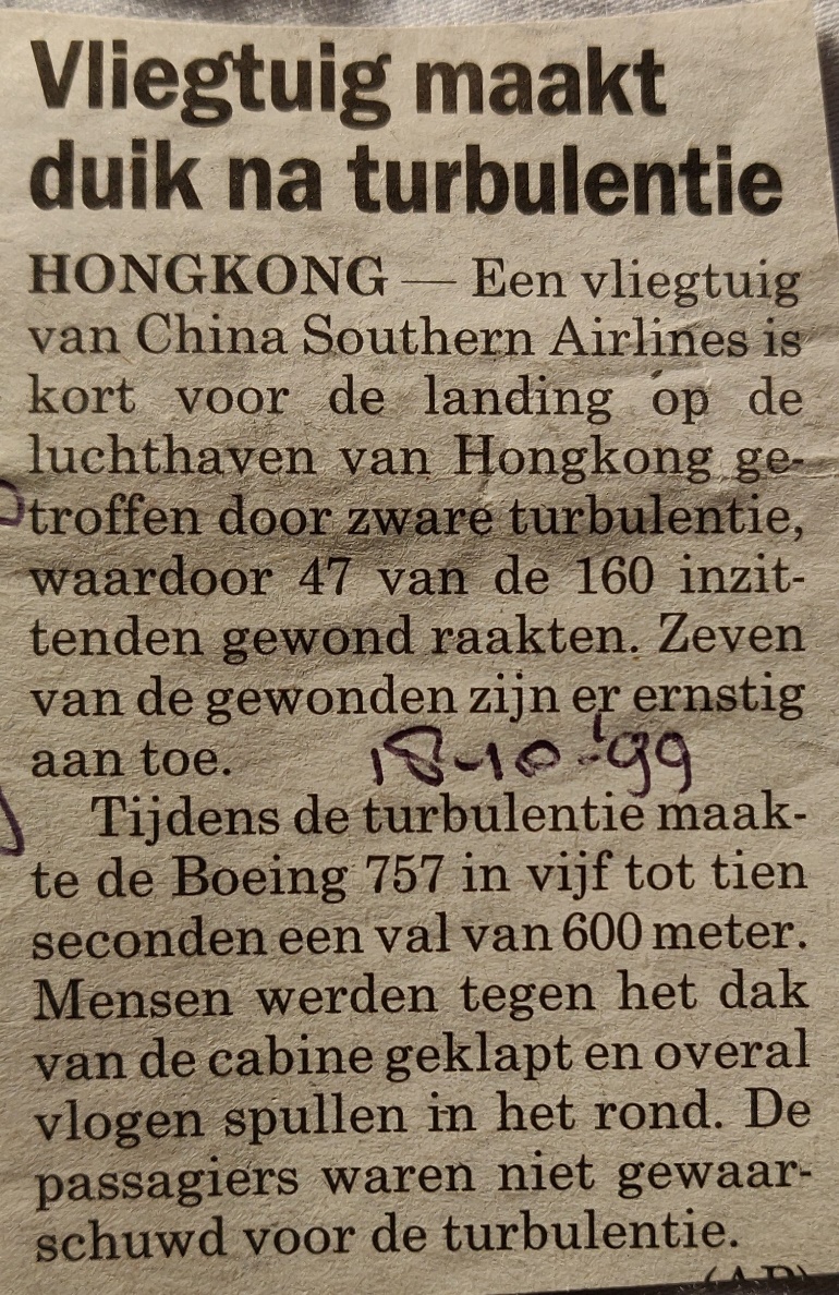 Boeing 757-200 | China Southern | B-2816 | newspaper article 18 October 1999 wounded passengers cuased by heavy turbulance