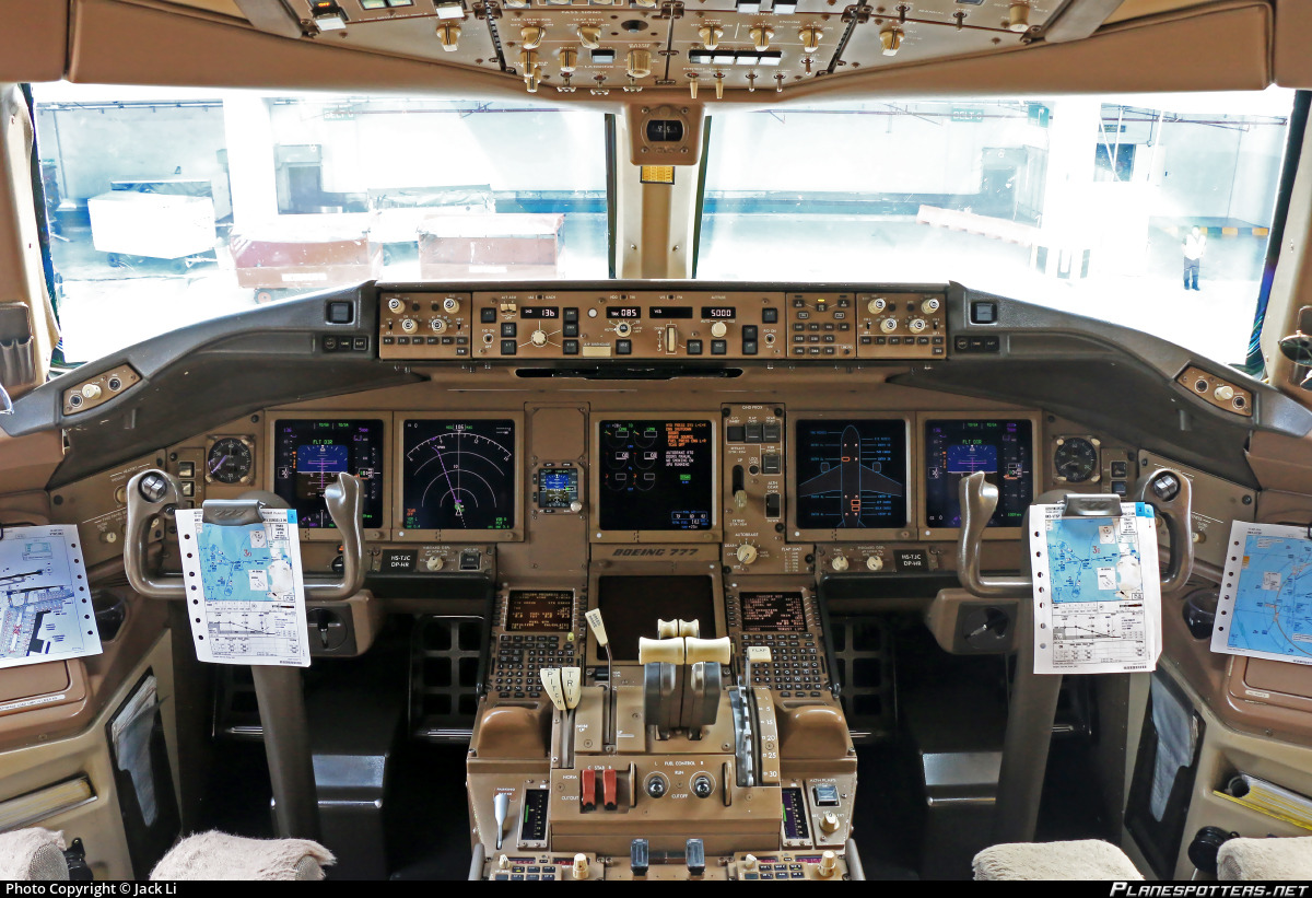 HS-TJC Thai Airways Boeing 777-2D7 photographed at Phuket International (HKT / VTSP) by Jack Li