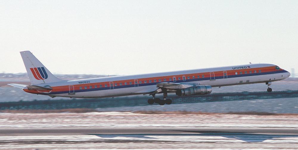 Douglas DC-8-61 | United Airlines | N8082U | DC-8-61 taking off