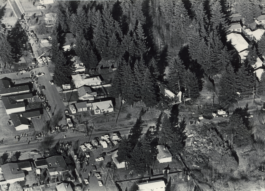 Douglas DC-8-61 | United Airlines | N8082U | aerial picture of the crash site