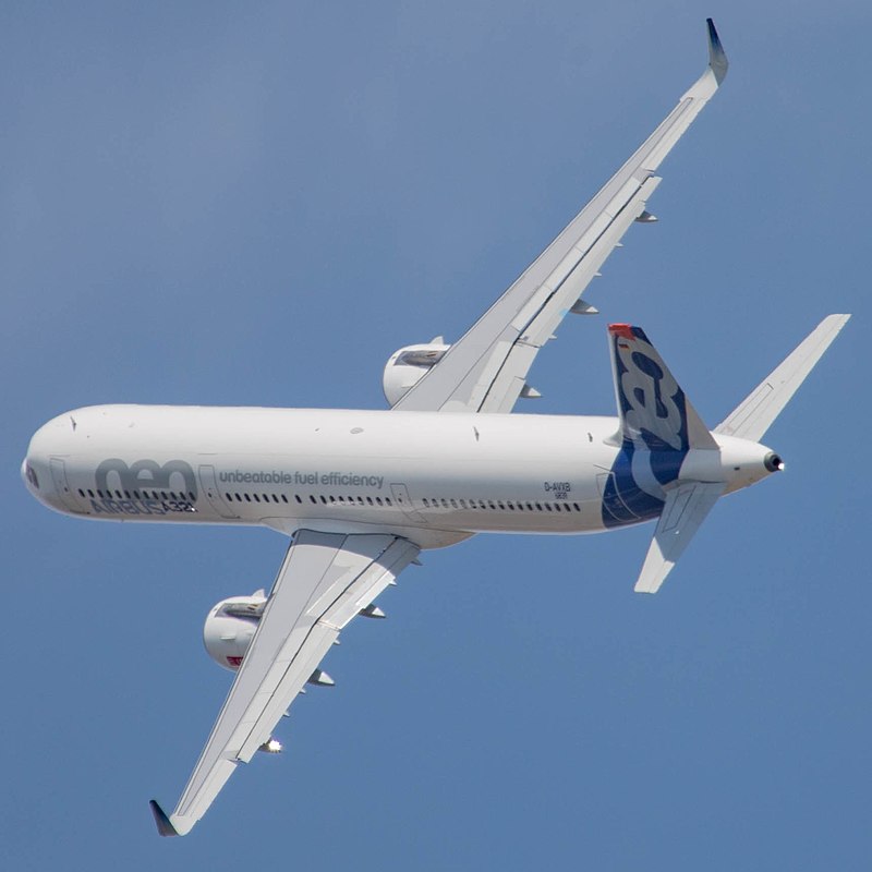 Airbus A321neo prototype | D-AVXB | aircraft banking in a blue sky