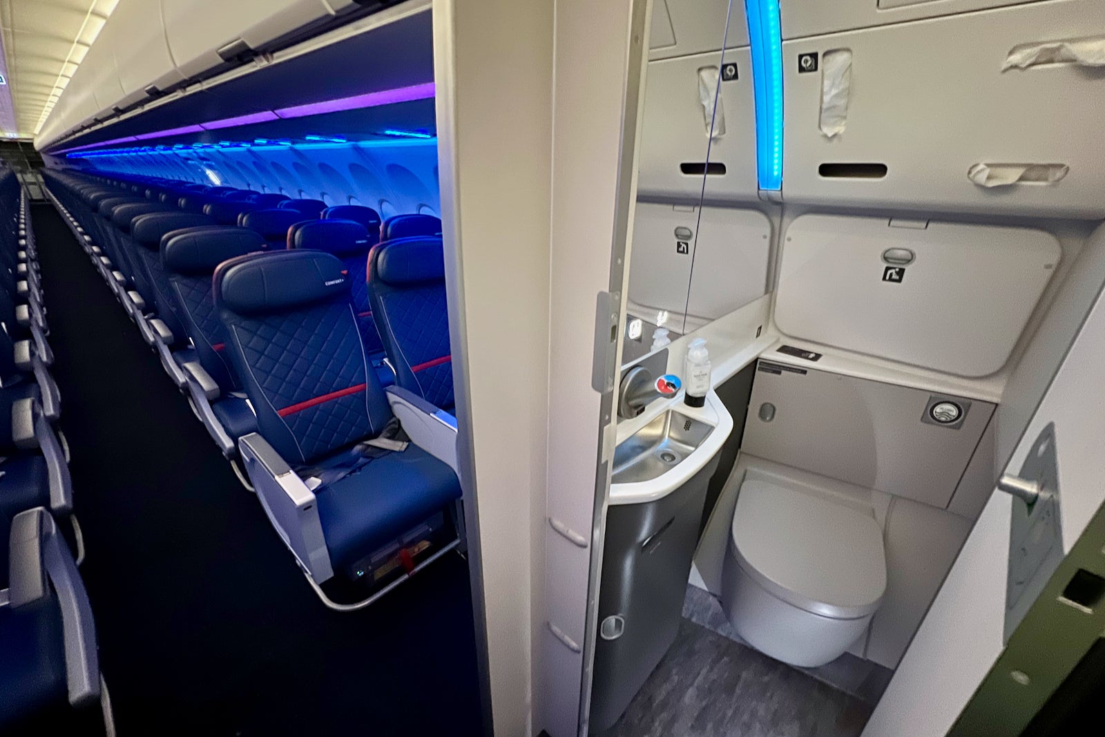 First look: Inside Delta's newest jet, the Airbus A321neo, with snazzy  first-class recliners - The Points Guy | aircraft lavatory